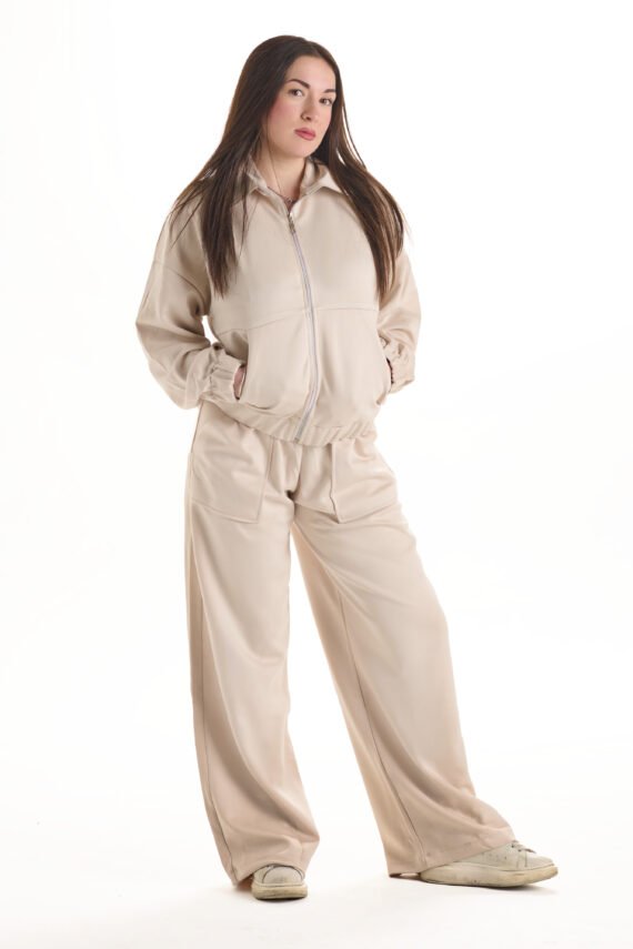 Coordinated tracksuit - Image 14